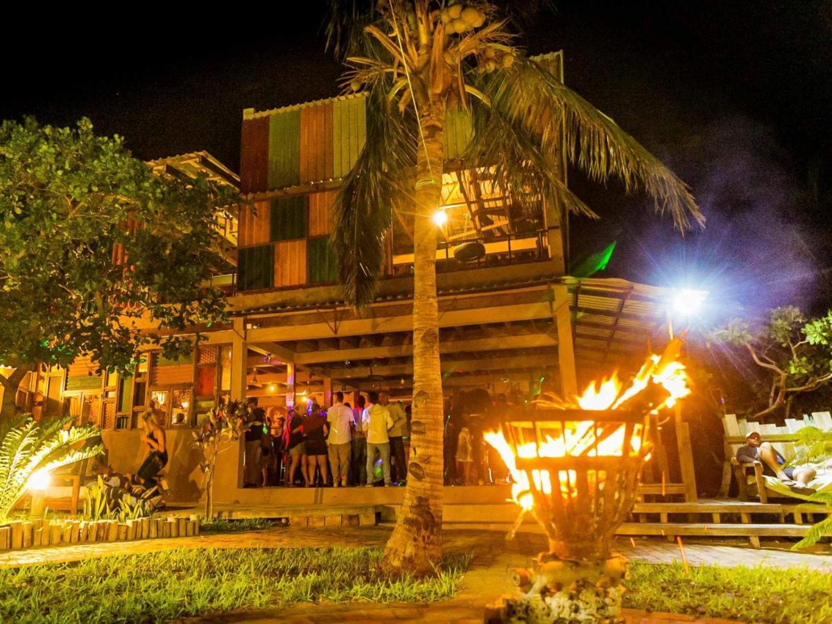 Mozambeat Motel Praia do Praia do Tofo エクステリア 写真